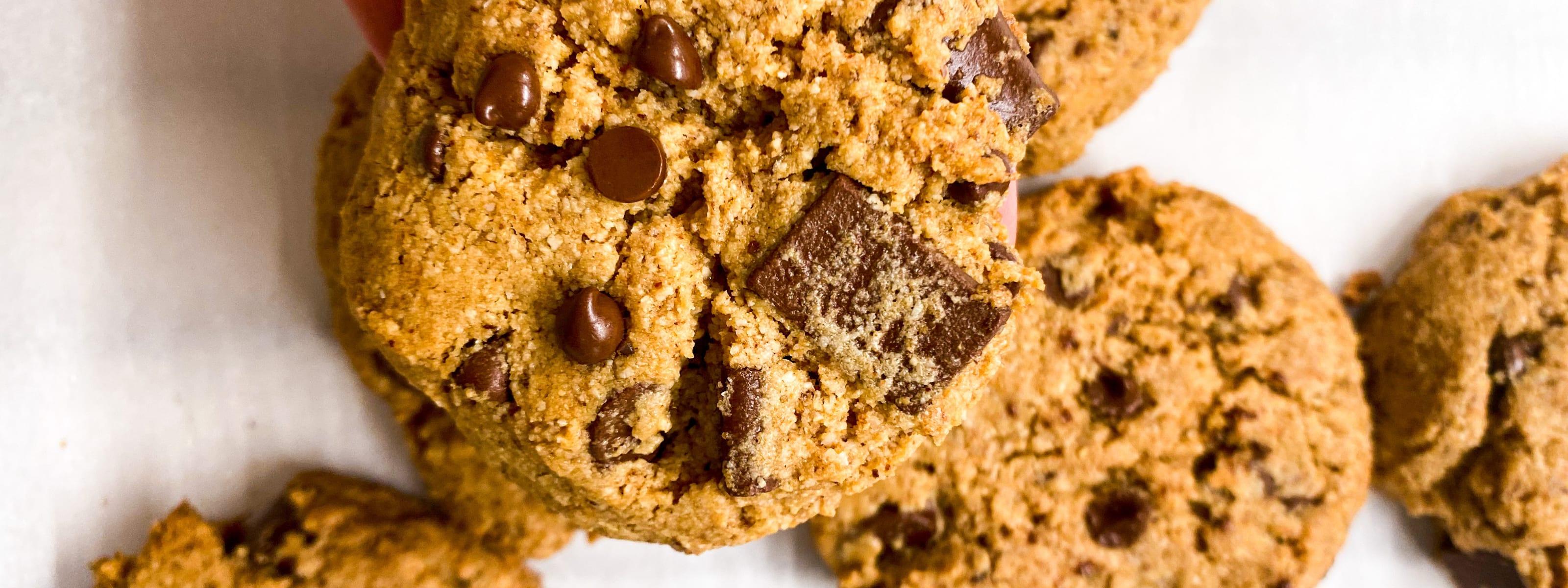 Paleo Chocolate Chip Cookies