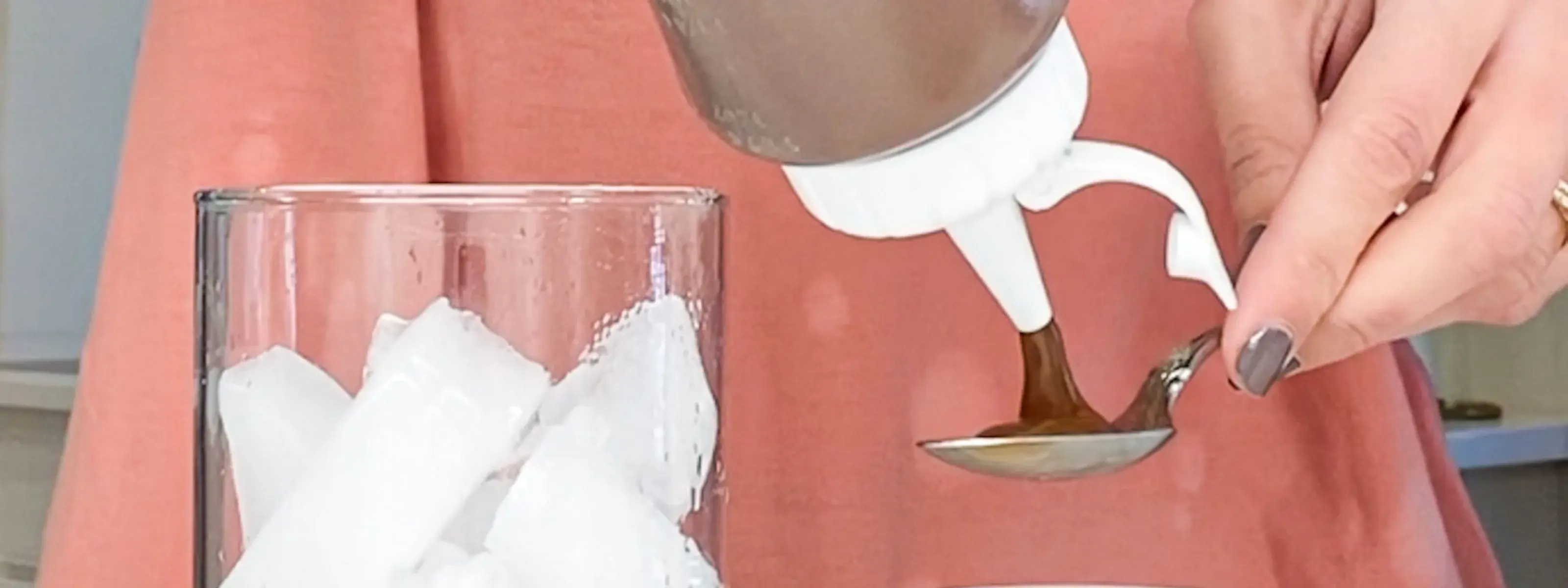 Easy Vegan & Paleo Caramel Sauce